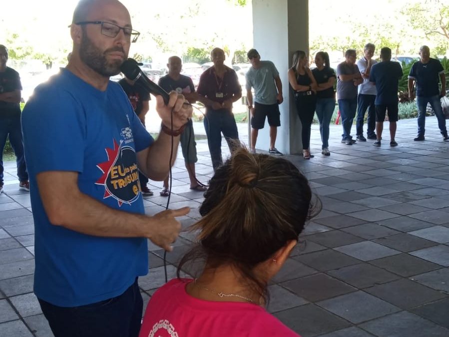 ASSEMBLEIA REÚNE CATEGORIA E AVALIA PLANO DE LUTAS